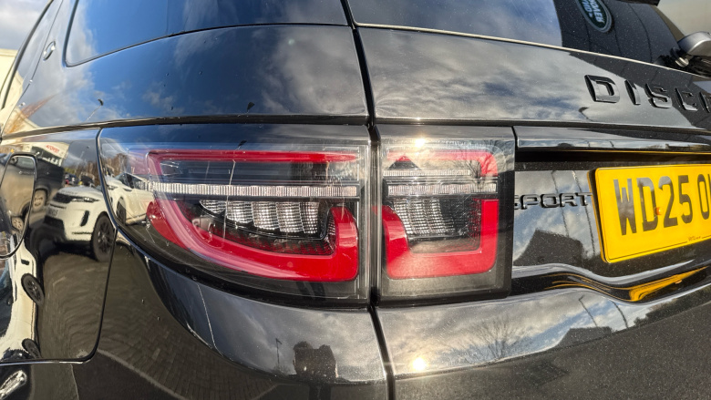 Land Rover Discovery Sport 1.5 P270e Dynamic SE 5dr Auto [5 Seat] Station Wagon